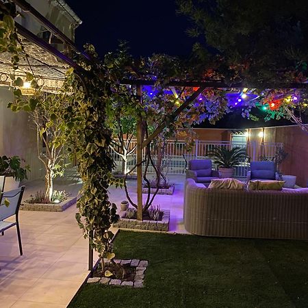 Apartament La Cigaliere De L Isle LʼIsle-sur-la-Sorgue Zewnętrze zdjęcie